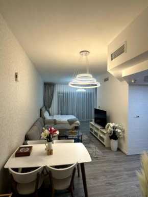 Dubai Marina - Huge Luxury Studio Apartment